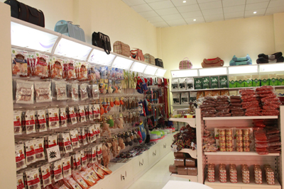 1481876743826631.jpg 样板店货架-6.JPG
